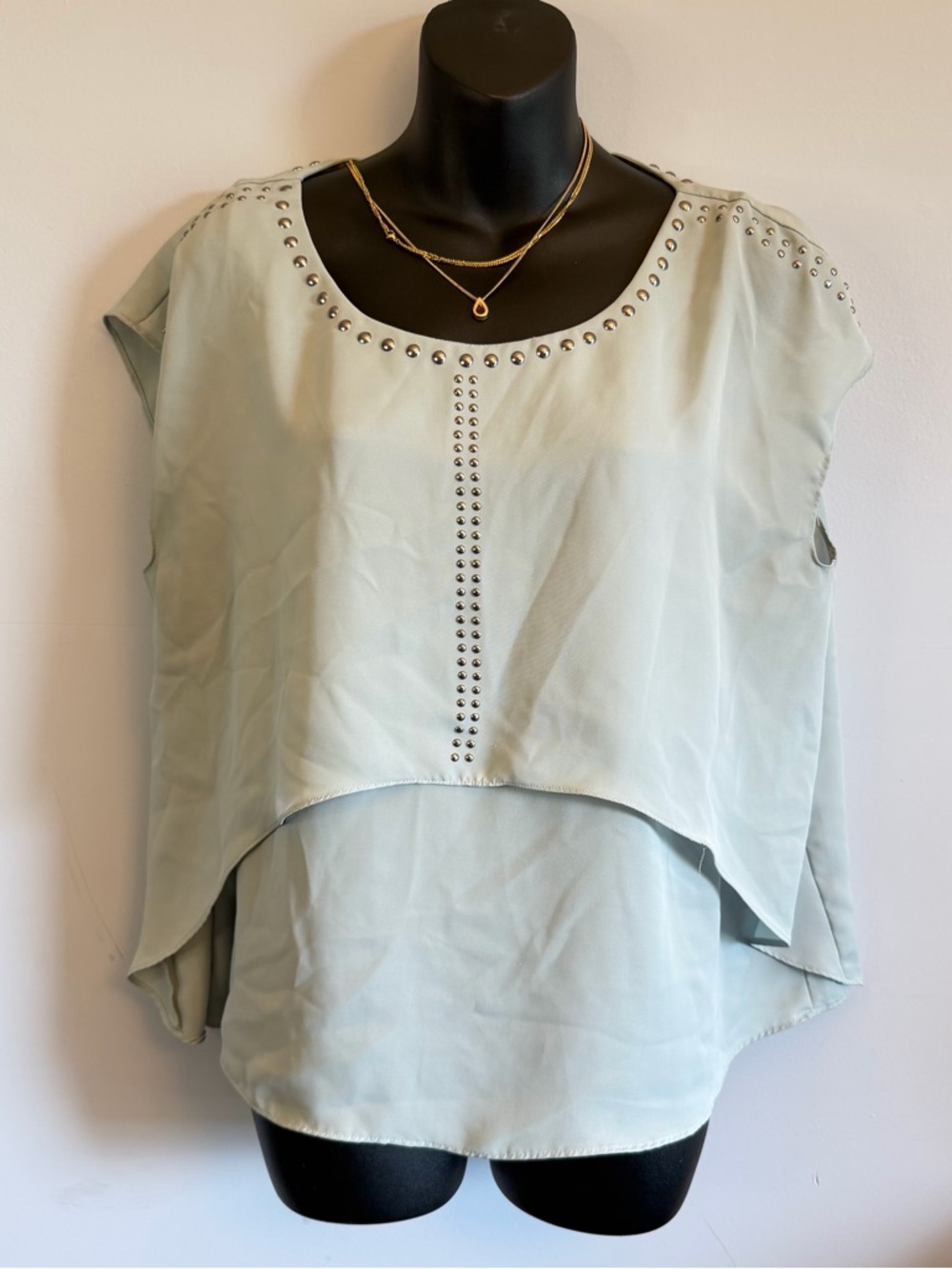 💚 Jennifer Lopez Studded Layered Blouse